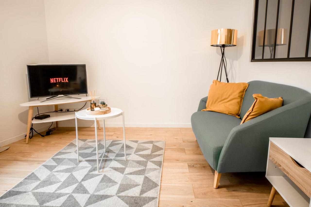 Charmant F2 Hyper Centre De Melun Daire Dış mekan fotoğraf