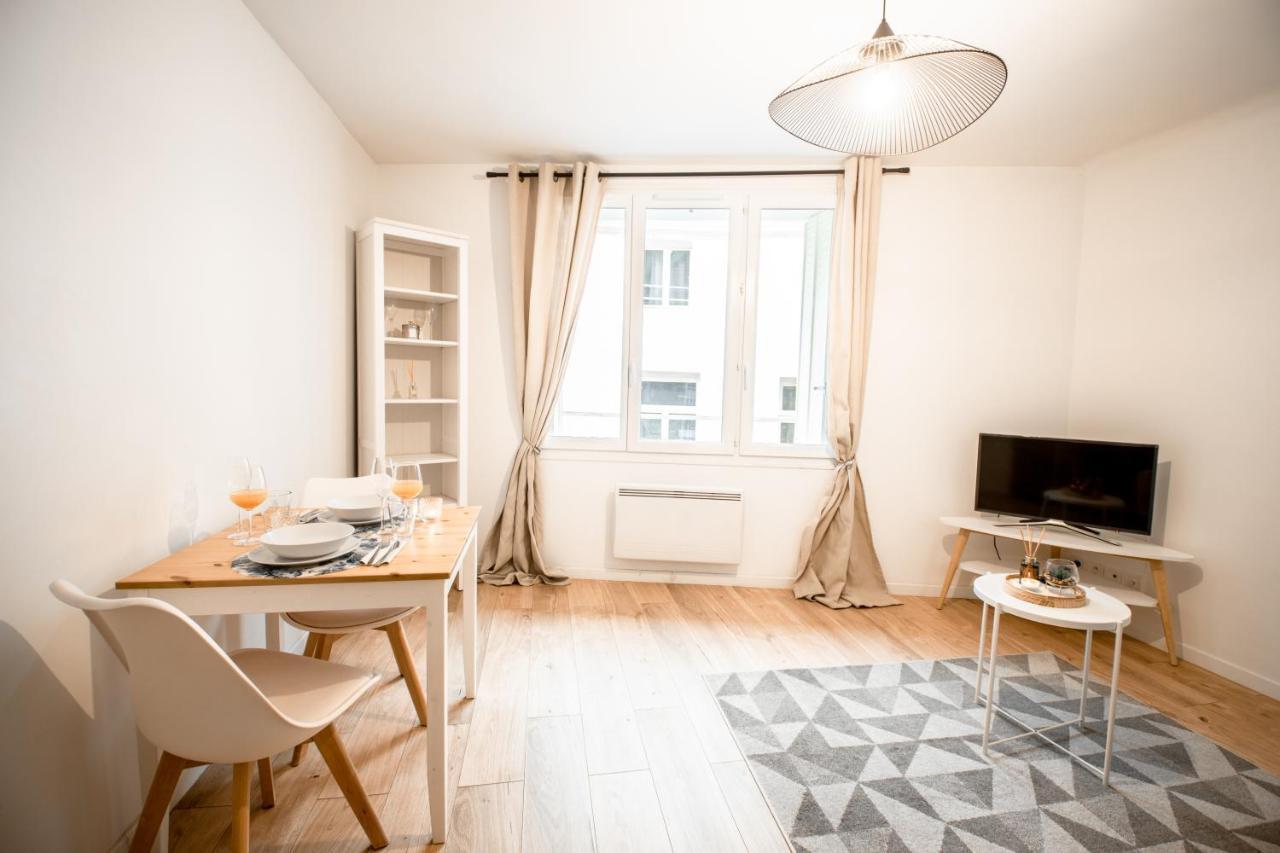 Charmant F2 Hyper Centre De Melun Daire Dış mekan fotoğraf